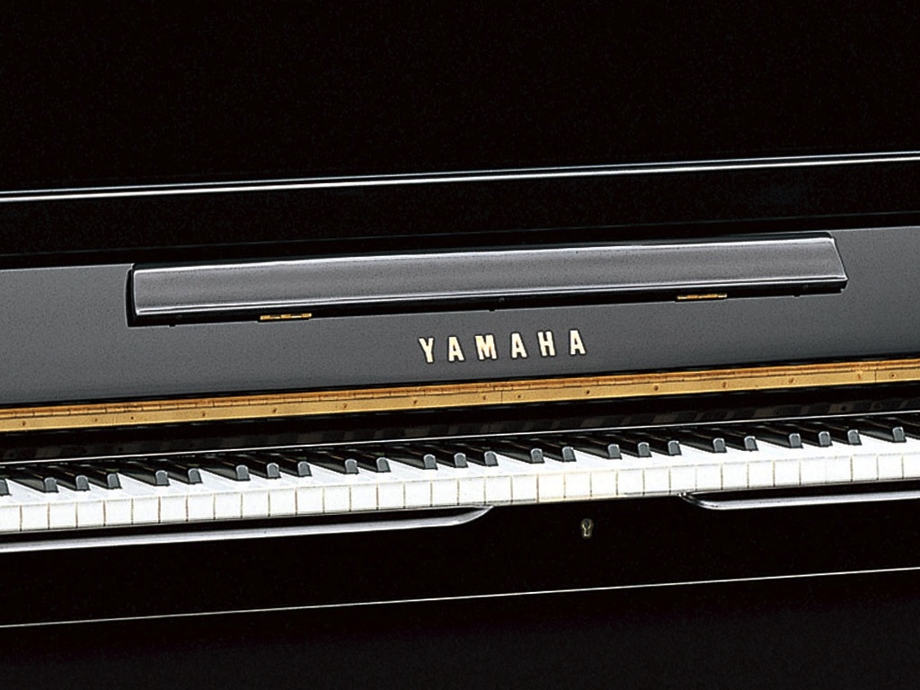 Yamaha SU118 C PE Klavier